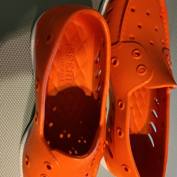 Red Sperry top sider waterproof shoes - Picture 3 of 3